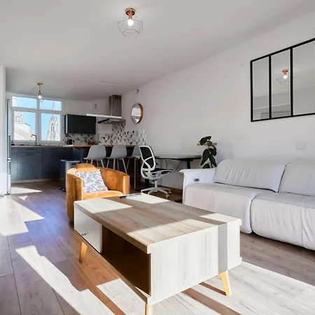Bright Apartment In Hypercenter With Parking Tourcoing Exterior photo