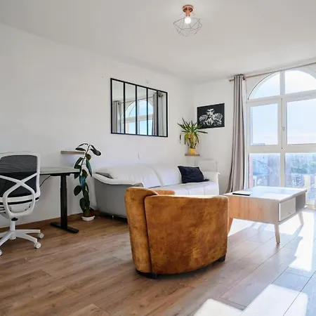 Bright Apartment In Hypercenter With Parking Tourcoing Exterior photo