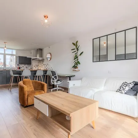 Bright Apartment In Hypercenter With Parking Tourcoing Exterior photo