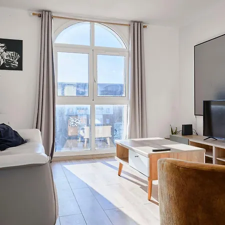 Bright Apartment In Hypercenter With Parking Tourcoing Exterior photo