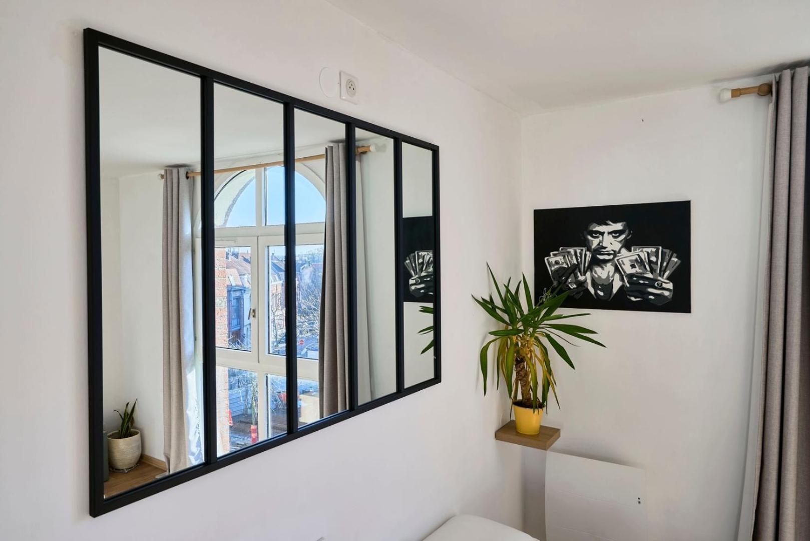 Bright In Hypercenter With Parking Tourcoing